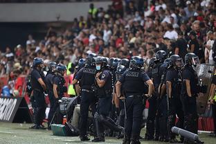 于根伟：辽足和重庆冲超将改变联赛格局，来年中超已无弱旅（于根伟：辽足、重庆若升超将重塑联赛版图，明年中超不再有弱旅）