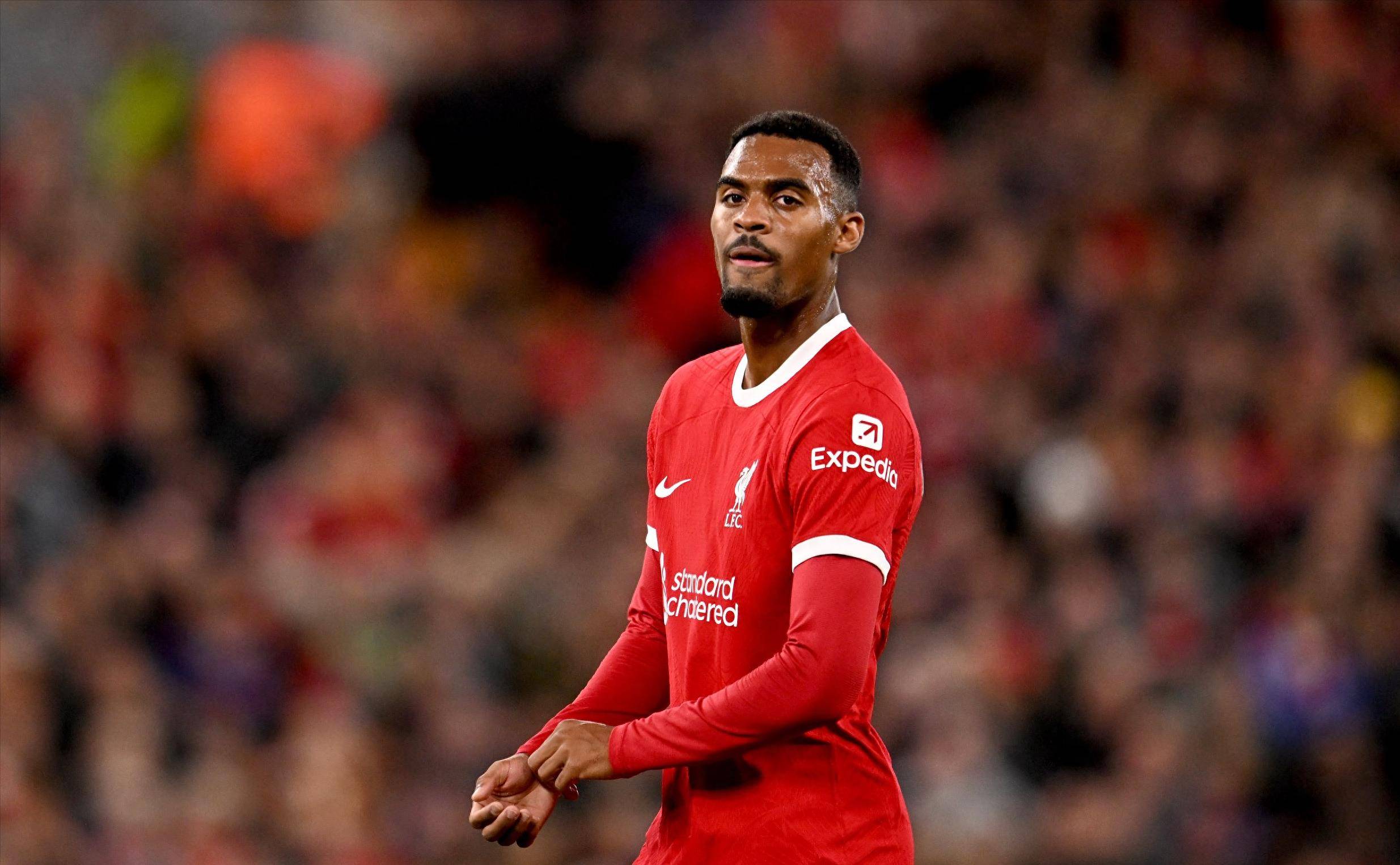 她是海港小球迷，女高中生与海港的故事