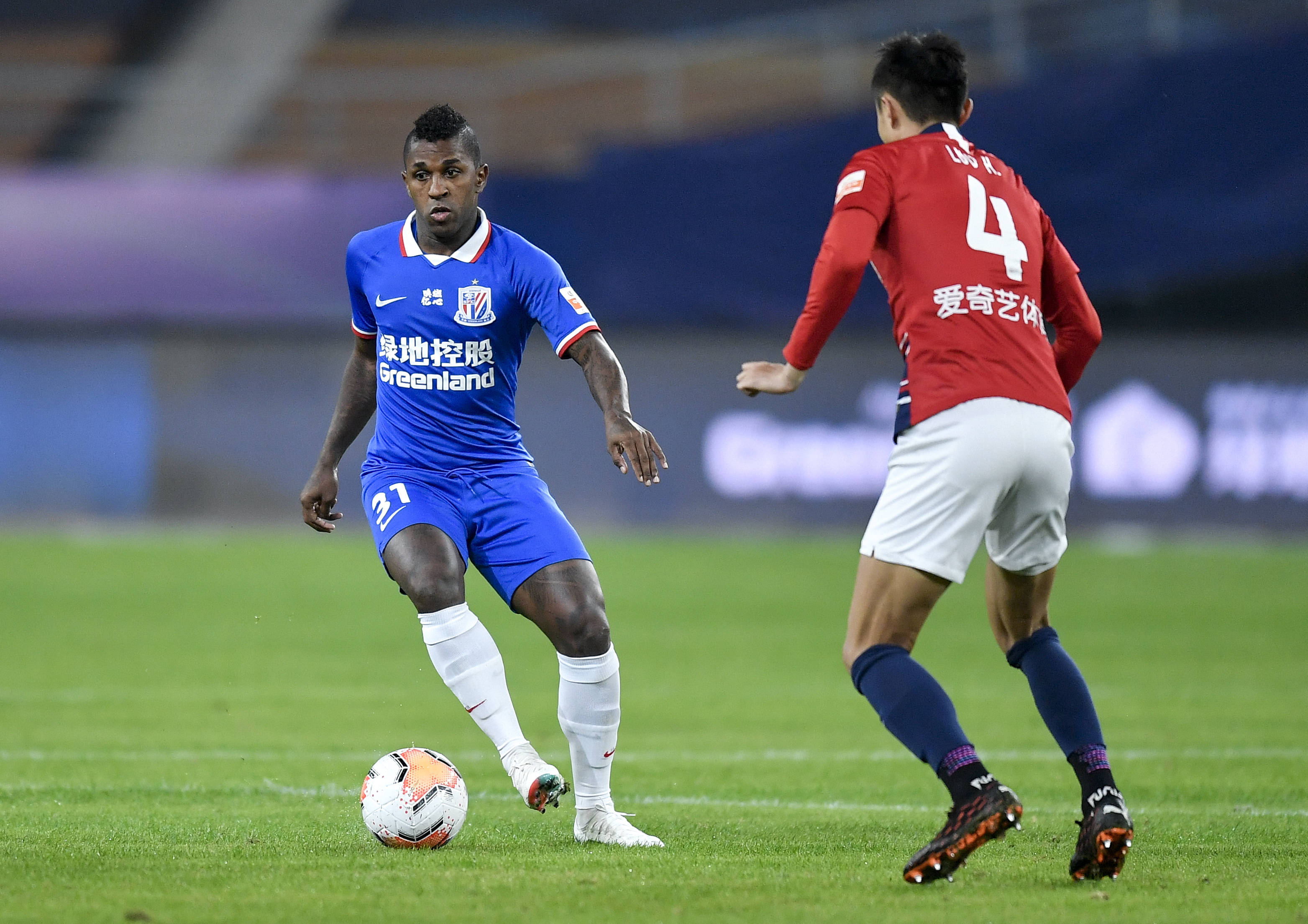 澳超战报：格里马尔迪补时绝杀，墨尔本胜利1-0墨尔本城（澳超：格里马尔迪读秒制胜，墨尔本胜利1-0击败墨尔本城）