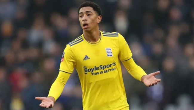 邮报：爱尔兰U19女足比赛前，现场却误放了英国国歌