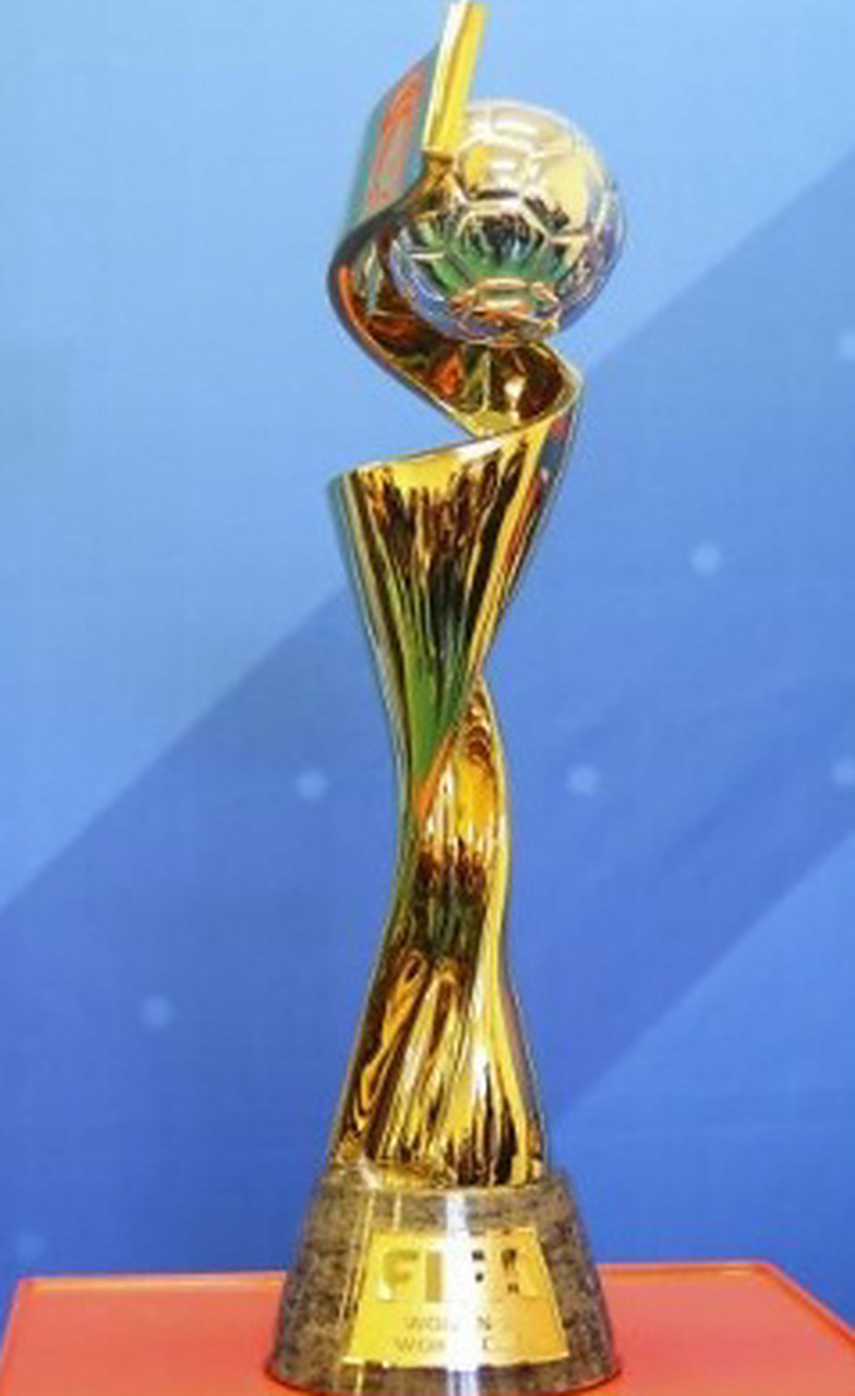 2-0，23岁荷兰新星无敌小角度挑射，54岁埃梅里率队避免欧联2连败（2-0！23岁荷兰新星小角度挑射惊艳，54岁埃梅里带队拒绝欧联两连败）