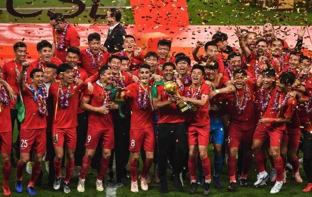 防守球员如何判断对手突破方向？