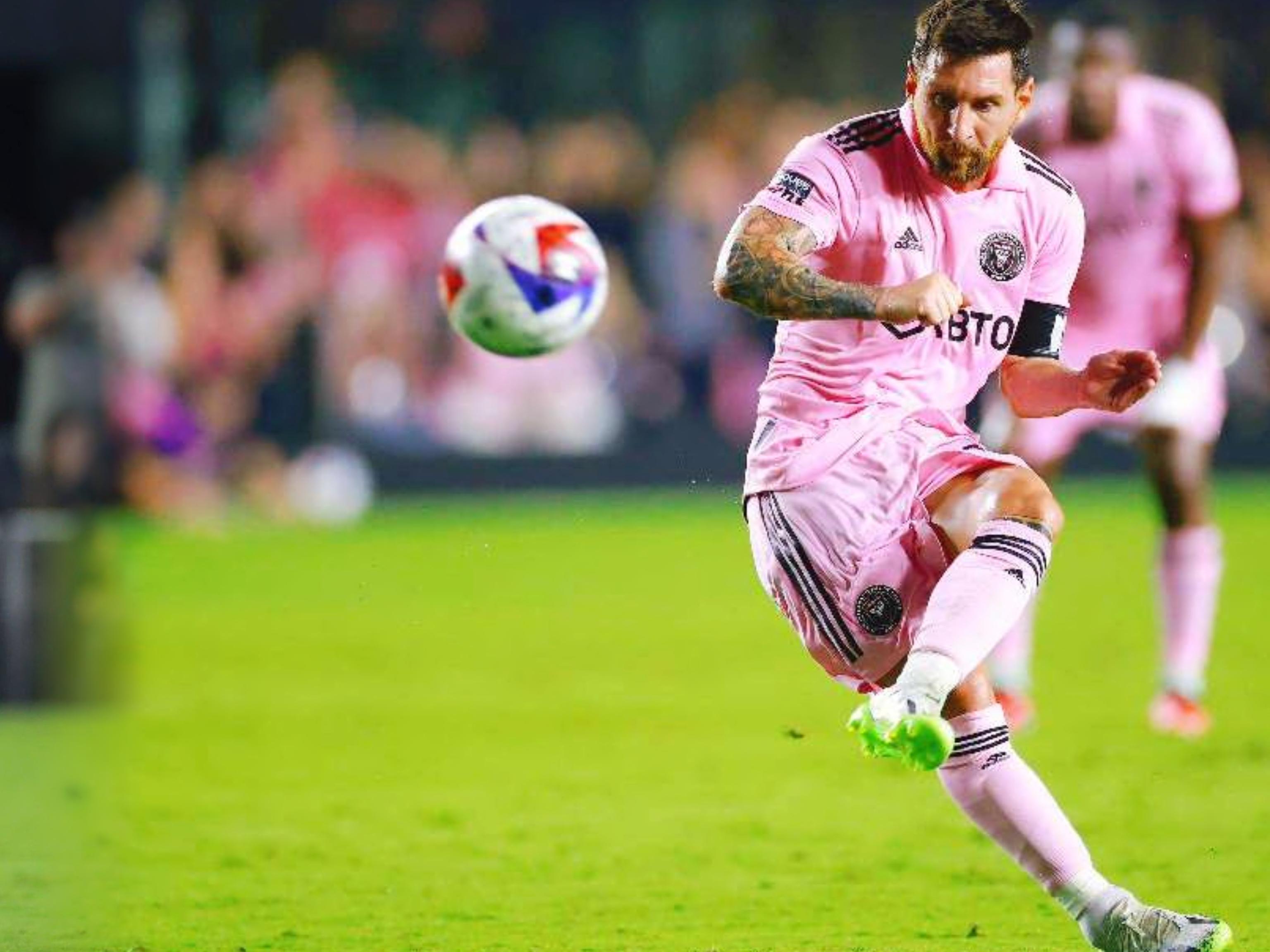 皇马0-2终结对塞尔塔西甲10连胜，此前22次联赛交锋20胜2平（皇马0-2不敌塞尔塔，西甲对其10连胜告终；此前22战20胜2平）