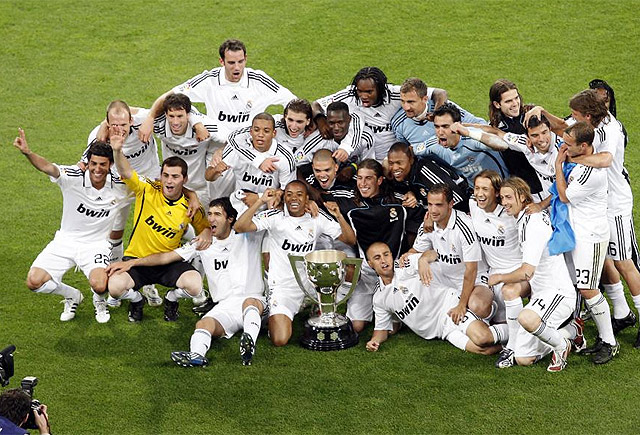 官方：光州FC与36岁老将中卫安泳奎续约至2027年（光州FC官宣：36岁中卫安泳奎续约至2027年）