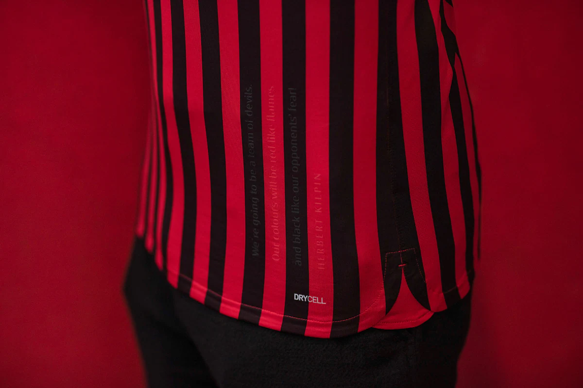 此前连续缺席4场！雄鹿官方：字母哥今日对阵尼克斯迎来复出