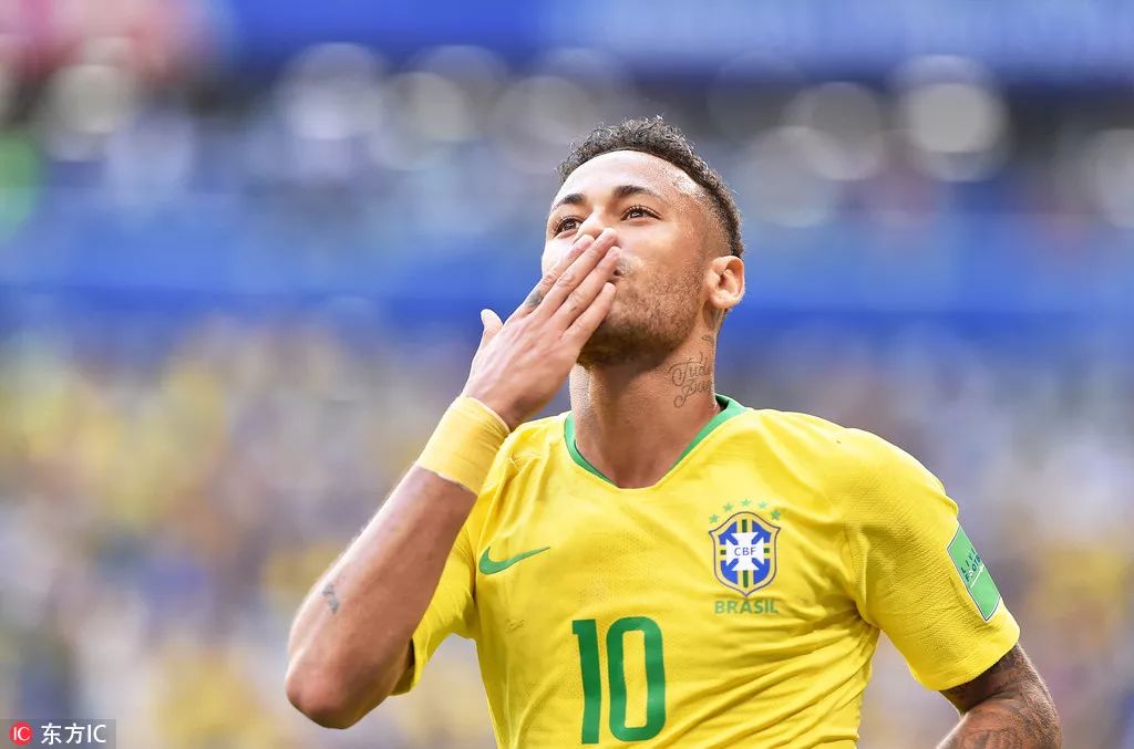 中超俱乐部财政状况恢复中（中超俱乐部财务逐步复苏）