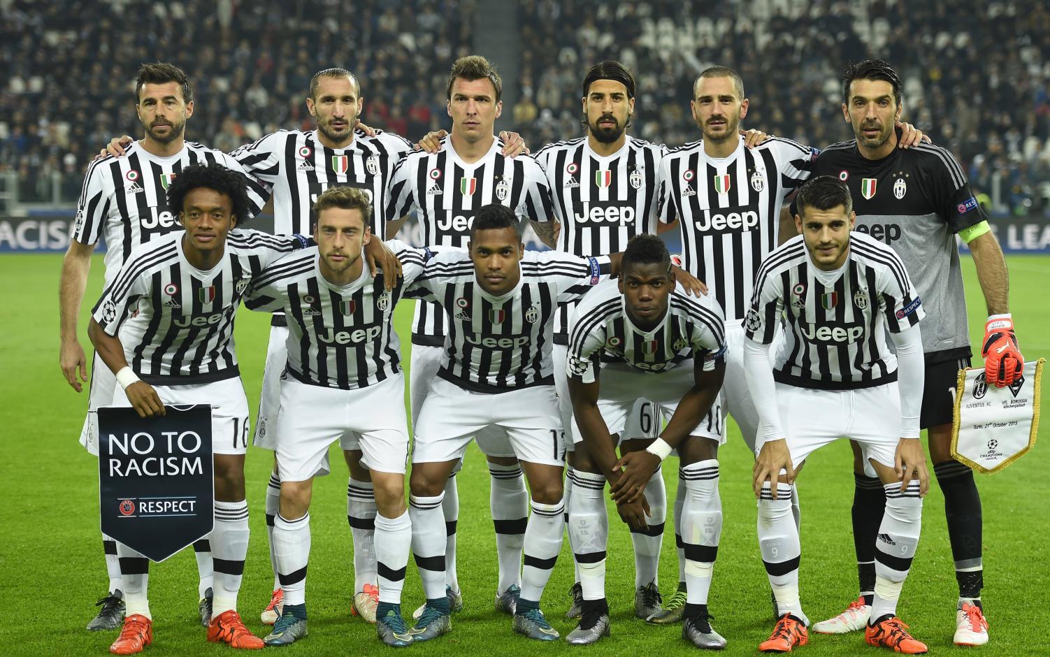 再次情绪失控，阿德耶米因不满自己被换下而怒气冲冲（被换下引发不满，阿德耶米怒火难抑再度失控）