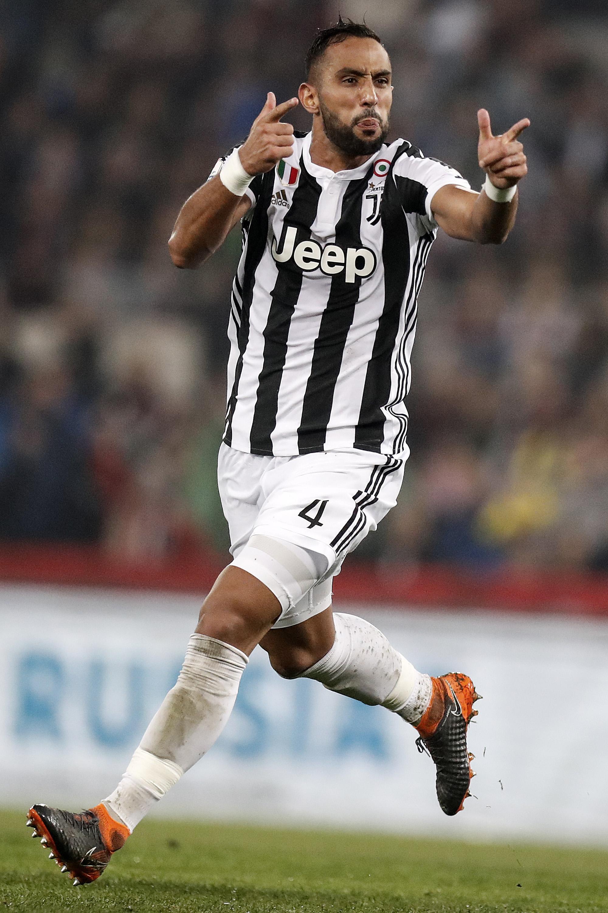 这11月全胜的马竞放到英超踢得过富勒姆吗？（11月全胜的马竞若征战英超，能赢富勒姆吗？）